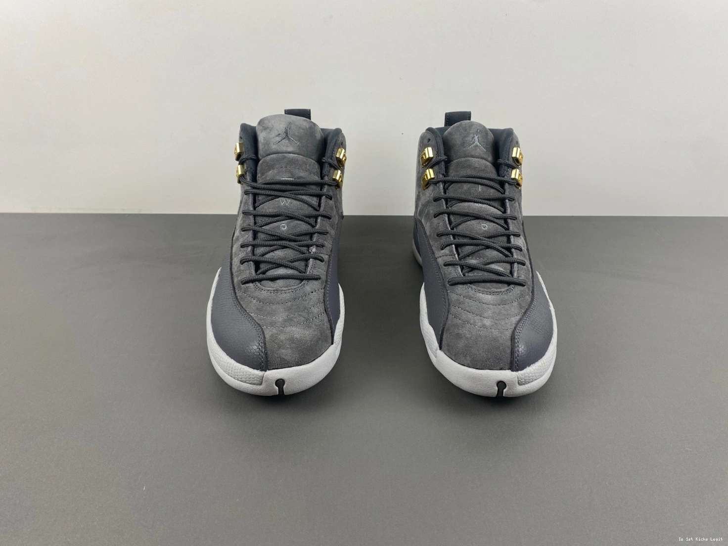 12 Dark Grey Retro Jordan 130690-005 - Men's 0419